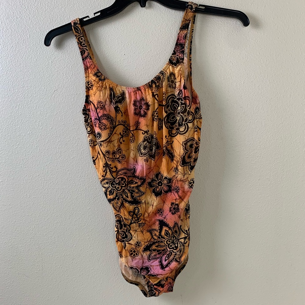 Speedo Swimsuit Size 12 orange and black basic one piece swimwear design